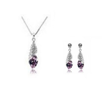 Elegant Matching Necklace and Earring Set